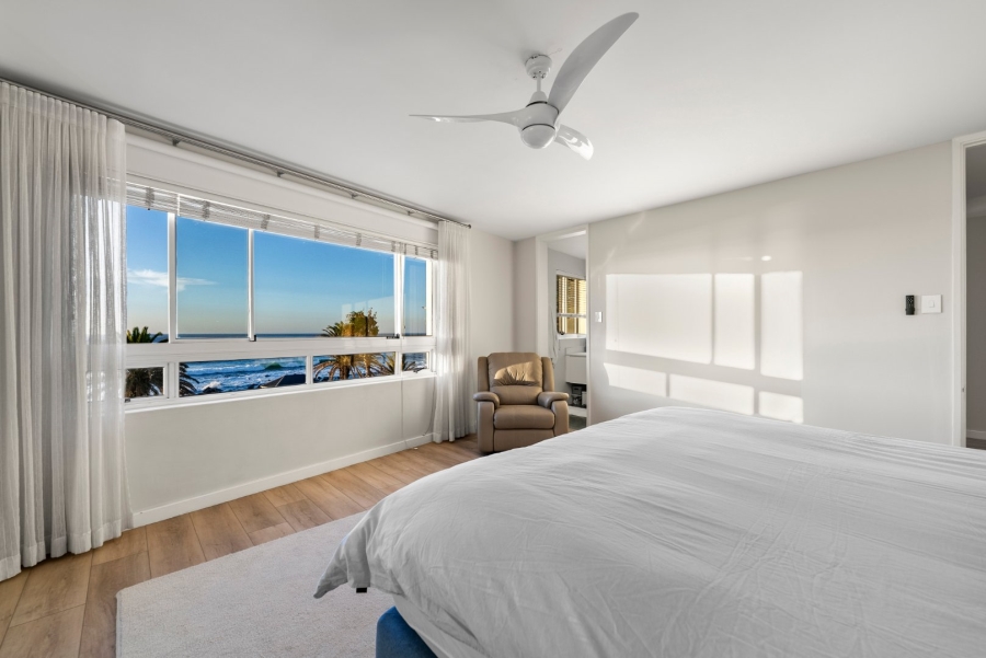 To Let 4 Bedroom Property for Rent in Sea Point Western Cape